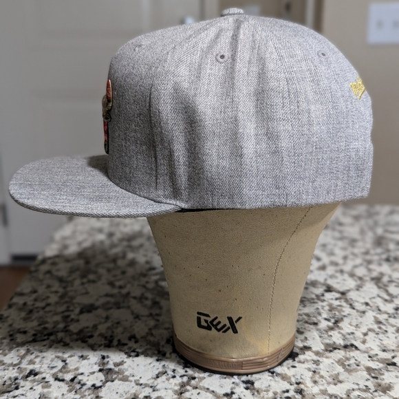 Chicago Bulls Hat - Picture 3 of 4